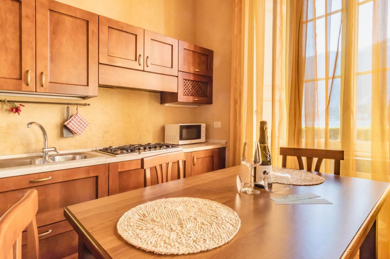 Colibri Lakeview Apartment 贝拉焦 外观 照片